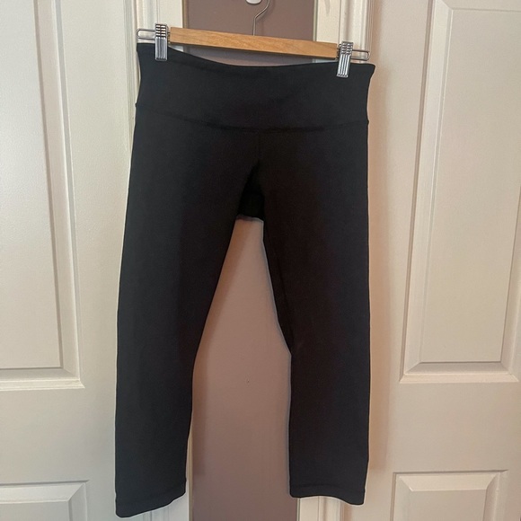 Lululemon | Wunder Under Crop (21”) - Picture 2 of 11